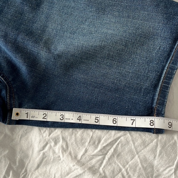 Isabel Maternity Bermuda Shorts - Picture 11 of 12